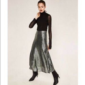 ZARA gray sequin skirt